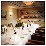 Tandreas & Restaurant 4*