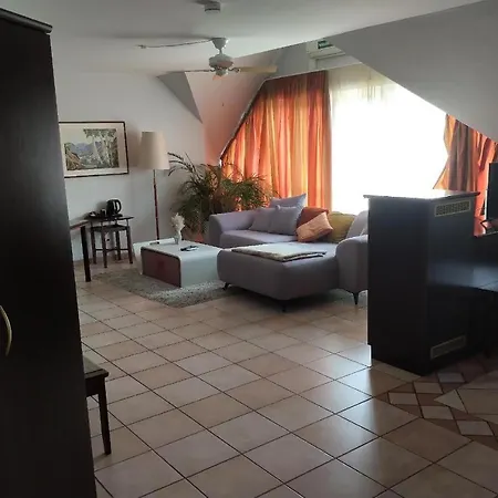 Tandreas Hotel & Restaurant