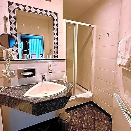 Hotel Tandreas Hotel&restaurant 4*