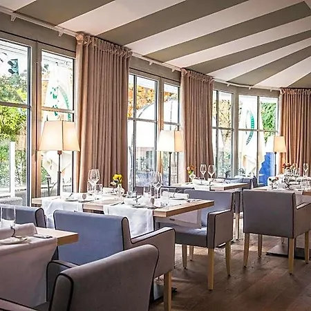 Hotel Tandreas Hotel&restaurant 4*
