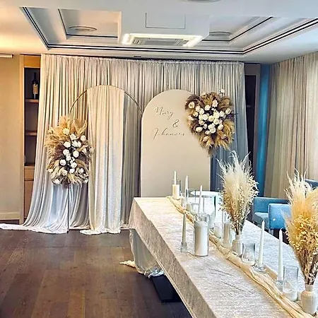 Hotel Tandreas Hotel&restaurant 4*
