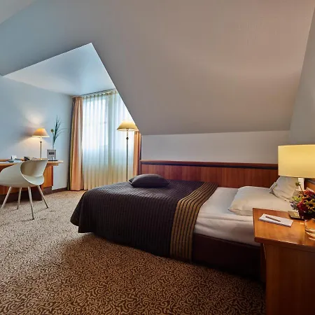 Tandreas & Restaurant 4* Gießen