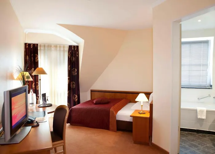 Tandreas & Restaurant Hotell 4*